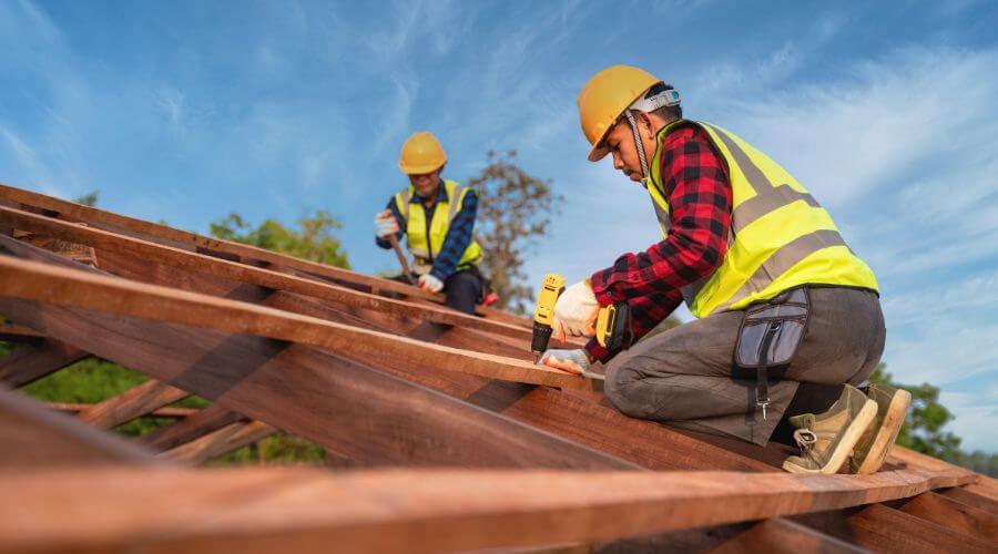 Professional Flat Roofing Installation services in Gilchrist, TX
